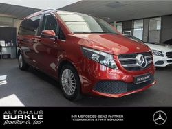 Rot Gebraucht 2020 Mercedes V220 Edition Van / Kleinbus | 47.540 € (Teuer)
