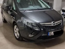 Schwarz Gebraucht 2012 Opel Zafira Tourer Active Van / Kleinbus | 4.990 € (Superpreis)