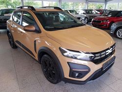 Beige Gebraucht 2024 Dacia Sandero Stepway Kleinwagen | 19.950 € (Fairer Preis)