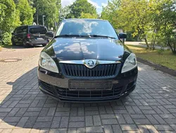 Schwarz Gebraucht 2014 Skoda Fabia Cool Edition SUV | 4.199 € (Fairer Preis)