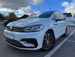 Pure white Gebraucht 2019 VW Touran R-line Van / Kleinbus | 27.799 € (Fairer Preis)