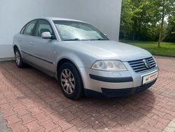 Silber Gebraucht 2001 VW Passat Comfortline Limousine | 350 € (Superpreis)