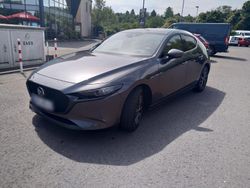 Grau Gebraucht 2020 Mazda 3 Limousine | 21.000 € (Fairer Preis)