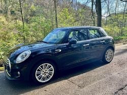 Schwarz Gebraucht 2015 Mini Cooper D Kleinwagen | 10.200 € (Fairer Preis)