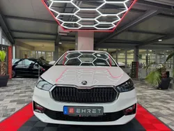 Weiß Neu 2024 Skoda Fabia Ambition Limousine | 17.980 € (Guter Preis)