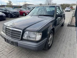 Schwarz Gebraucht 2003 Mercedes E200 Limousine | 3.500 € (Guter Preis)