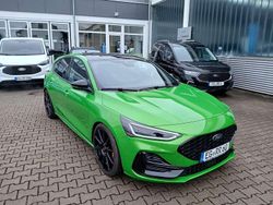 Mean green Gebraucht 2024 Ford Focus ST Kleinwagen | 35.500 € (Etwas zu teuer)