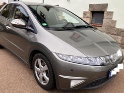 Grau Gebraucht 2008 Honda Civic Limousine | 4.500 €