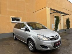 Silber Gebraucht 2013 Opel Zafira Family Van / Kleinbus | 4.999 € (Guter Preis)