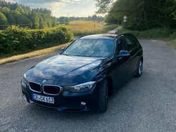 Blau Gebraucht 2012 BMW 320 Comfort Edition Kombi | 8.999 € (Fairer Preis)