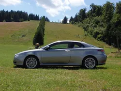 Grau Gebraucht 2005 Alfa Romeo GT Distinctive Coupé | 18.700 €