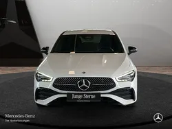 Weiß Gebraucht 2024 Mercedes CLA200 Shooting Brake AMG Kombi | 32.990 € (Fairer Preis)
