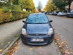 Blau Gebraucht 2007 Ford Fiesta Kleinwagen | 300 € (Superpreis)