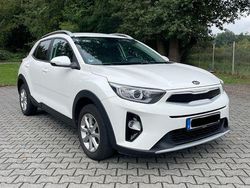 Weiß Gebraucht 2019 Kia Stonic Vision SUV | 13.490 € (Fairer Preis)