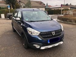 Blau Gebraucht 2018 Dacia Lodgy Stepway Van / Kleinbus | 7.600 € (Guter Preis)