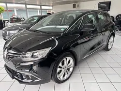 Schwarz Gebraucht 2017 Renault Scénic IV Experience Van / Kleinbus | 10.490 € (Fairer Preis)