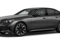 Grau Gebraucht 2024 BMW 550e Comfort Edition Limousine | 84.391 € (Etwas zu teuer)