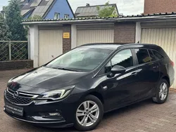 Schwarz Gebraucht 2016 Opel Astra Edition Kombi | 9.400 € (Fairer Preis)