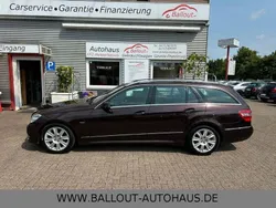 Braun Gebraucht 2011 Mercedes E350 Limousine | 8.950 € (Superpreis)