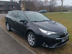 Schwarz Gebraucht 2015 Toyota Avensis Comfort Kombi | 8.500 € (Fairer Preis)