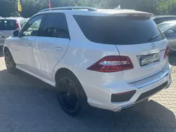 Weiß Gebraucht 2015 Mercedes ML63 AMG AMG SUV | 34.995 € (Teuer)
