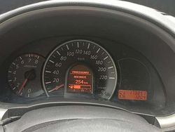 Grün Gebraucht 2012 Nissan Micra Acenta Kleinwagen | 5.000 € (Teuer)
