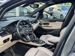 Grau Gebraucht 2016 BMW 220 M Sport Van / Kleinbus | 18.800 €