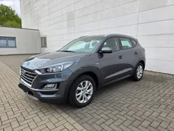 Grau Gebraucht 2019 Hyundai Tucson Trend SUV | 19.900 €