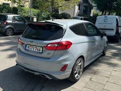 Grau Gebraucht 2018 Ford Fiesta ST Kleinwagen | 14.999 € (Fairer Preis)