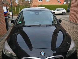Schwarz Gebraucht 2016 BMW 218 Gran Tourer Van / Kleinbus | 12.900 € (Fairer Preis)