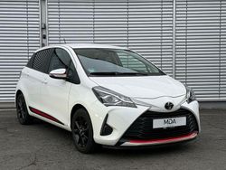 Weiß Gebraucht 2020 Toyota Yaris Comfort Limousine | 11.900 € (Fairer Preis)