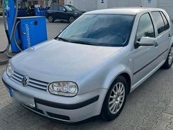Silber Gebraucht 1997 VW Golf III Kleinwagen | 800 € (Guter Preis)