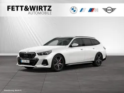 Mineralweiß metallic Neu 2025 BMW i5 M Sport Limousine | 79.290 € (Teuer)