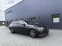 Schwarz Gebraucht 2021 Mercedes E300 Avantgarde Limousine | 26.500 € (Fairer Preis)