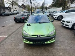 Grün Gebraucht 2002 Peugeot 206 CC Cabrio | 1.900 € (Fairer Preis)