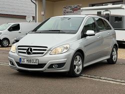 Silber Gebraucht 2009 Mercedes B200 Van / Kleinbus | 4.900 € (Fairer Preis)