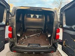 Beige Gebraucht 2020 Toyota Verso Van / Kleinbus | 16.499 € (Teuer)