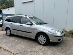 Silber Gebraucht 2002 Ford Focus Trend Kombi | 2.995 € (Teuer)