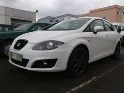 Weiß Gebraucht 2012 Seat Leon Copa Limousine | 5.990 € (Etwas zu teuer)