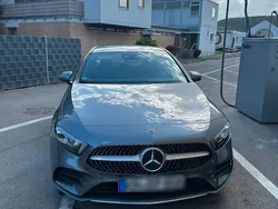 Grau Gebraucht 2020 Mercedes A200 Limousine | 27.900 €
