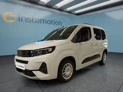 Weiß Gebraucht 2024 Opel Combo Van / Kleinbus | 31.149 €