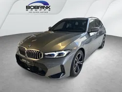 Grau Gebraucht 2025 BMW 318 M Sport Kombi | 56.400 €