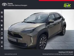 Bronze Gebraucht 2024 Toyota Yaris Hybrid Team Kleinwagen | 29.480 € (Teuer)