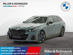Cape york grün Gebraucht 2024 BMW i5 Performance Kombi | 69.950 € (Superpreis)
