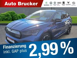Raceblau metallic Gebraucht 2022 Skoda Enyaq iV SportLine SUV | 46.460 € (Teuer)