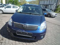Blau Gebraucht 2002 Toyota Corolla Verso Van / Kleinbus | 1.900 € (Fairer Preis)