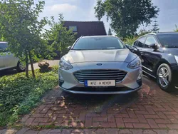 Silber Gebraucht 2019 Ford Focus Cool & Connect Kombi | 11.299 € (Fairer Preis)