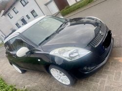 Schwarz Gebraucht 2013 Suzuki Swift Limited Kleinwagen | 5.599 € (Guter Preis)