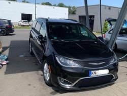 Schwarz Gebraucht 2016 Chrysler Pacifica SUV | 18.900 €