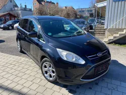 Schwarz Gebraucht 2011 Ford Grand C-Max Ambiente Van / Kleinbus | 6.199 € (Fairer Preis)